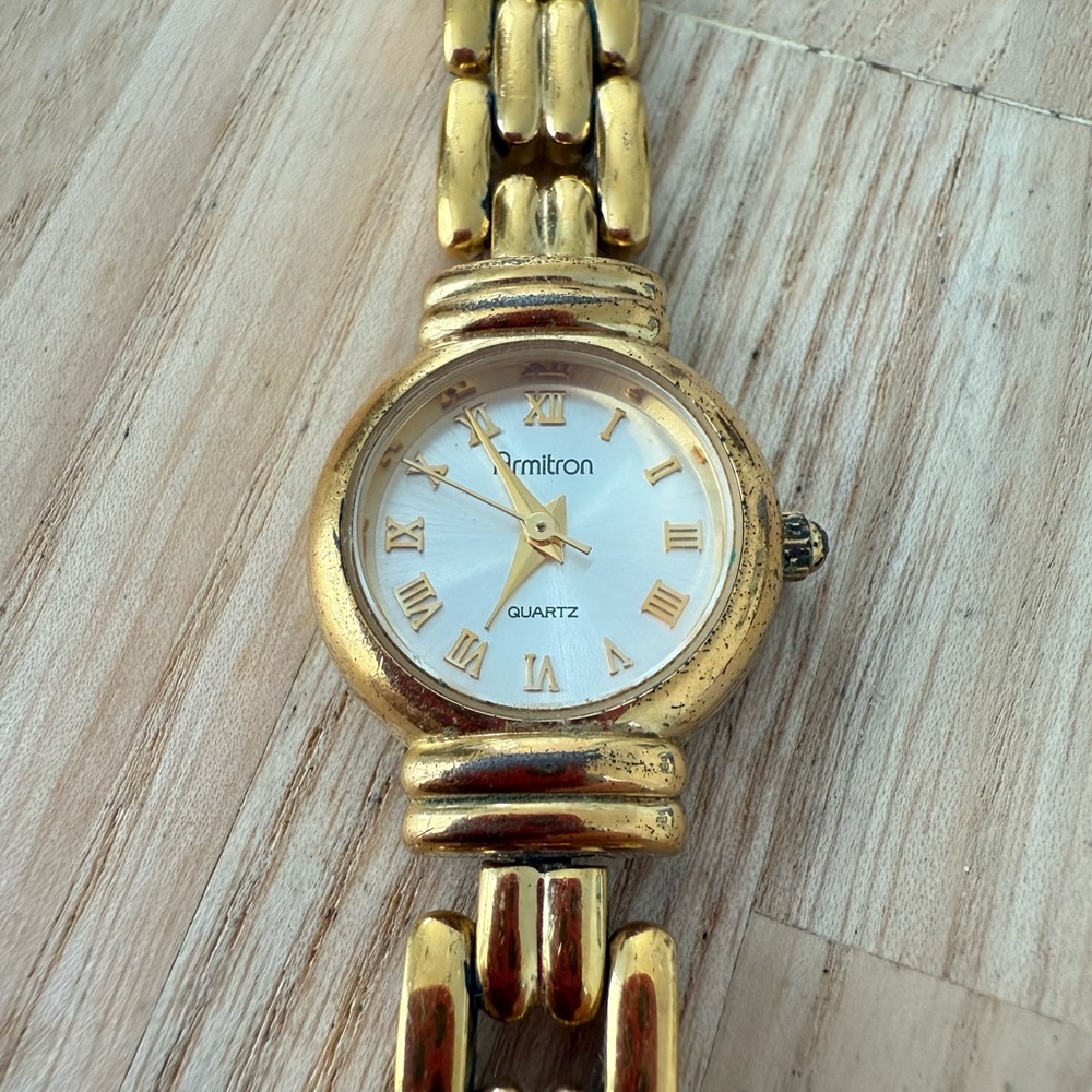 Rare vintage Armitron ladies reversible metal two tone watch NEW BATTERY